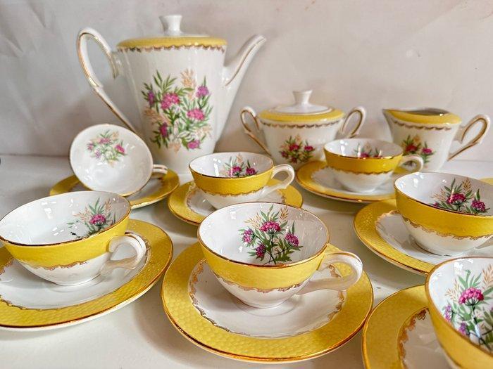 L AMANDINOISE - Koffieservies (19) - “ Orchies” Deluxe,, Huis en Inrichting, Overige Huis en Inrichting