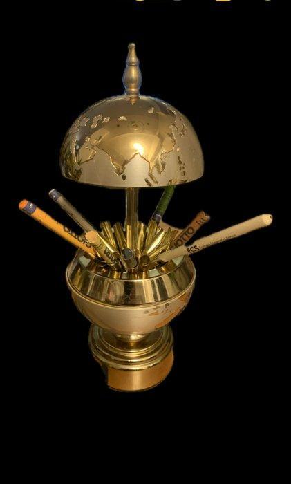Zonder Minimumprijs - Sigaretten globe - Gelakt messing -, Verzamelen, Rookartikelen, Aanstekers en Luciferdoosjes