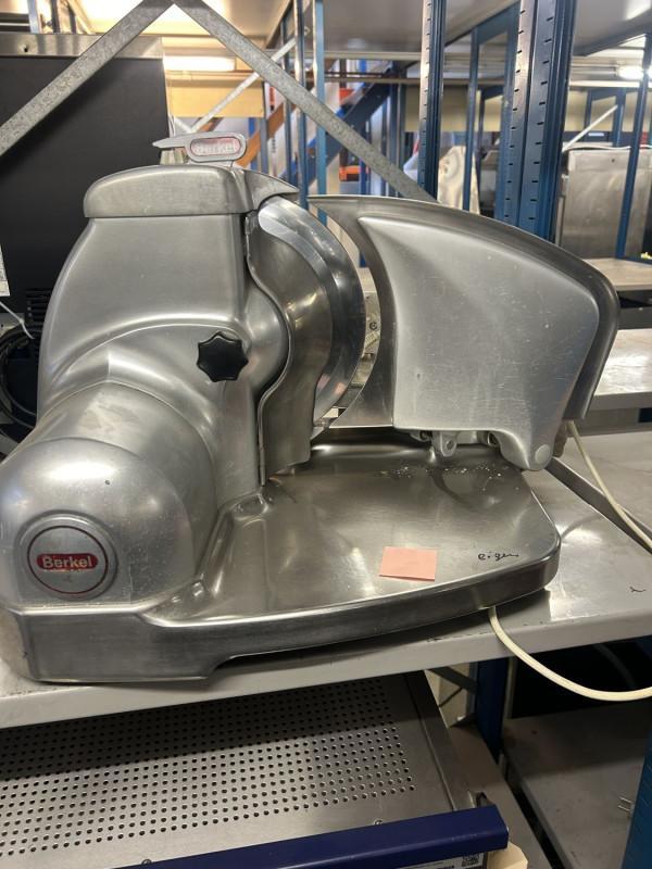 Occasion Berkel snijmachine 834, Zakelijke goederen, Horeca | Keukenapparatuur, Gebruikt, Ophalen