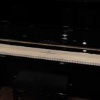 Oostendorp Pianoloper vilt wit met zilver logo, Nieuw