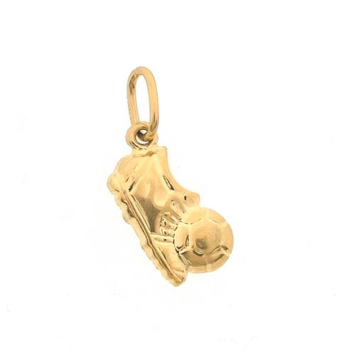 Gouden hanger van een voetbal met schoen (sport) (sport), Sieraden, Tassen en Uiterlijk, Bedels, Gebruikt, Overige merken, Goud