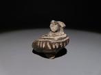 Maya Terracotta Fluitje. 500-800 na Christus. 3,8 cm hoog.