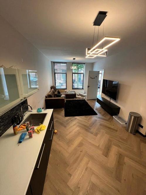 Te huur Appartement in Haarlemmet 3 kamers, Huizen en Kamers, Huizen te huur, Direct bij eigenaar, B, Noord-Holland, Appartement