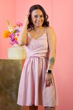 Jurkje met strik roze, Kleding | Dames, Jurken, Ophalen of Verzenden, Nieuw