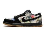 Nike SB Dunk Low Supreme Rammellzee - Maat 41 EU, Kleding | Heren, Schoenen, Ophalen of Verzenden, Nieuw, Nike