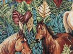 Gobelin stof voor wandbekleding met paarden in de natuur -, Antiek en Kunst, Antiek | Kleden en Textiel