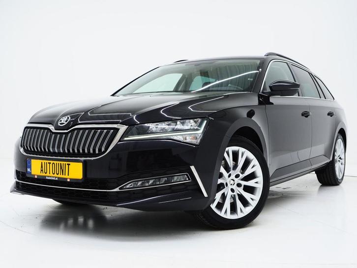 Zakelijke Lease |  Škoda Superb Combi 1.4 TSI iV 218PK, Auto's, Skoda, Dealer onderhouden, Lease, Zwart, Automaat, Stationwagon