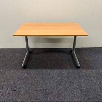 ahrend bureau 120x80 cm, hoogte instelbaar, verrijdbaar, beschikbaar voor biedingen