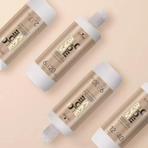 Schwarzkopf Professional Blond Me Premium Developer 1000ml, Sieraden, Tassen en Uiterlijk, Uiterlijk | Haarverzorging, Nieuw, Verzenden