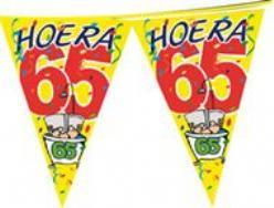 Vlaggenlijn Hoera 65 Jaar 6 m Vlaggenlijn Hoe, Hobby en Vrije tijd, Knutselen, Nieuw, Ophalen of Verzenden