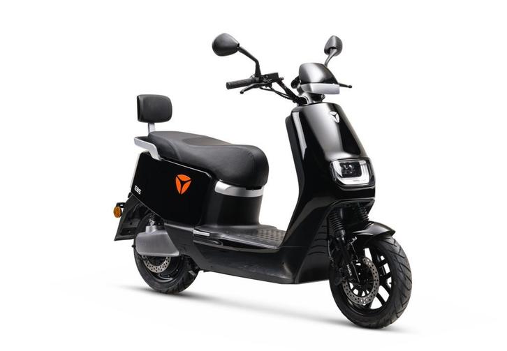 Yadea E8S Elektrisch tot 85km actieradius, Fietsen en Brommers, Snorfietsen en Snorscooters, Nieuw, Elektrisch