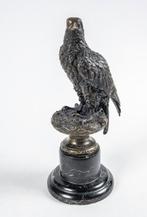 Beeld, Bronze animalier après Archibald Thorburn, rapace sur