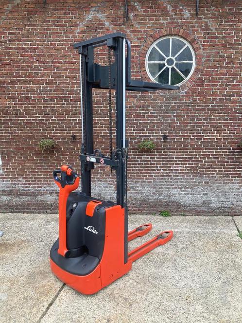 Linde D06 stapelaar 600/1600kg 2.09m, Zakelijke goederen, Machines en Bouw | Heftrucks en Intern transport, Stapelaar, Elektrisch