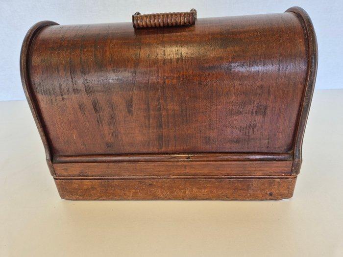Singer 28K (1916) Naaimachine - Walnoot, Antiek en Kunst, Kunst | Designobjecten