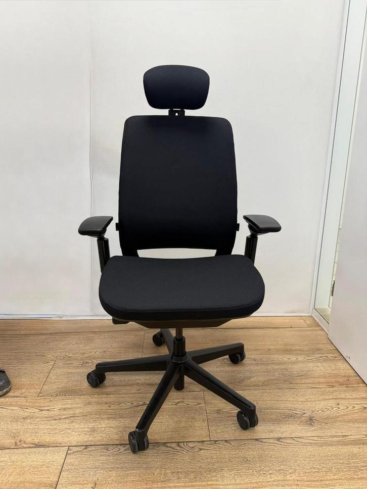 Refurbished Steelcase Amia Incl. Hoofdsteun, Huis en Inrichting, Bureaustoelen, Bureaustoel, Zwart, Zo goed als nieuw, Ergonomisch