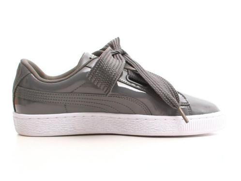 -40% Puma  Puma Basket heart patent 363073  maat 38, Kleding | Dames, Schoenen, Grijs, Nieuw, Verzenden