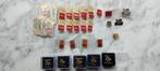 Collectie merkartikelen - 27 spellen/pins jaren 90 -
