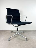 Herman Miller - Charles Eames, Ray Eames - Stoel - EA108 -