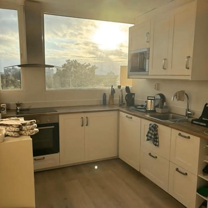 Appartement met opslagruimte, geen huisdieren, reg..., Huizen en Kamers, Huizen te huur, Direct bij eigenaar, Zuid-Holland, Appartement