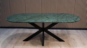 Verdi Alpi  eetkamertafel beschikbaar voor biedingen