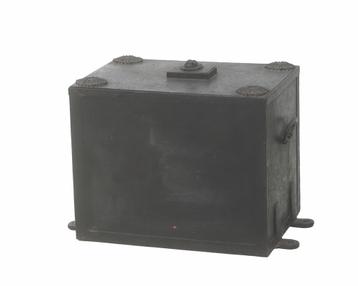 Een ijzeren kist, Europa, 19e eeuw beschikbaar voor biedingen