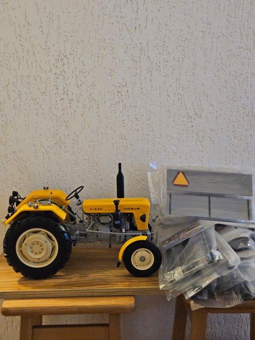 deagostini 1:8 - Model landbouwmachine (2) - Ursus C-330 +, Hobby en Vrije tijd, Modelauto's | 1:5 tot 1:12