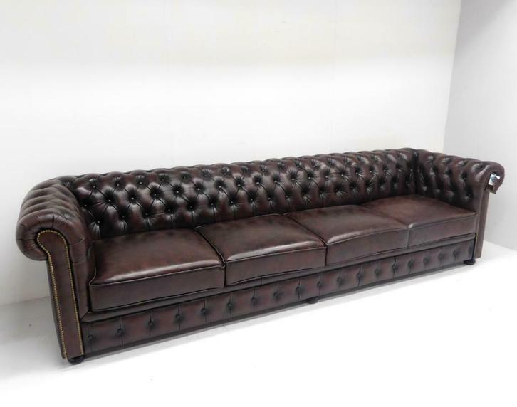 Chesterfield bank 5-4-3-2zits. EEN!! zits € 1398.-, Huis en Inrichting, Banken | Bankstellen, 200 tot 250 cm, Rechte bank, Nieuw