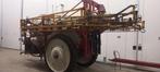 Veldspuit .mesttank .watertank.zaaimachine