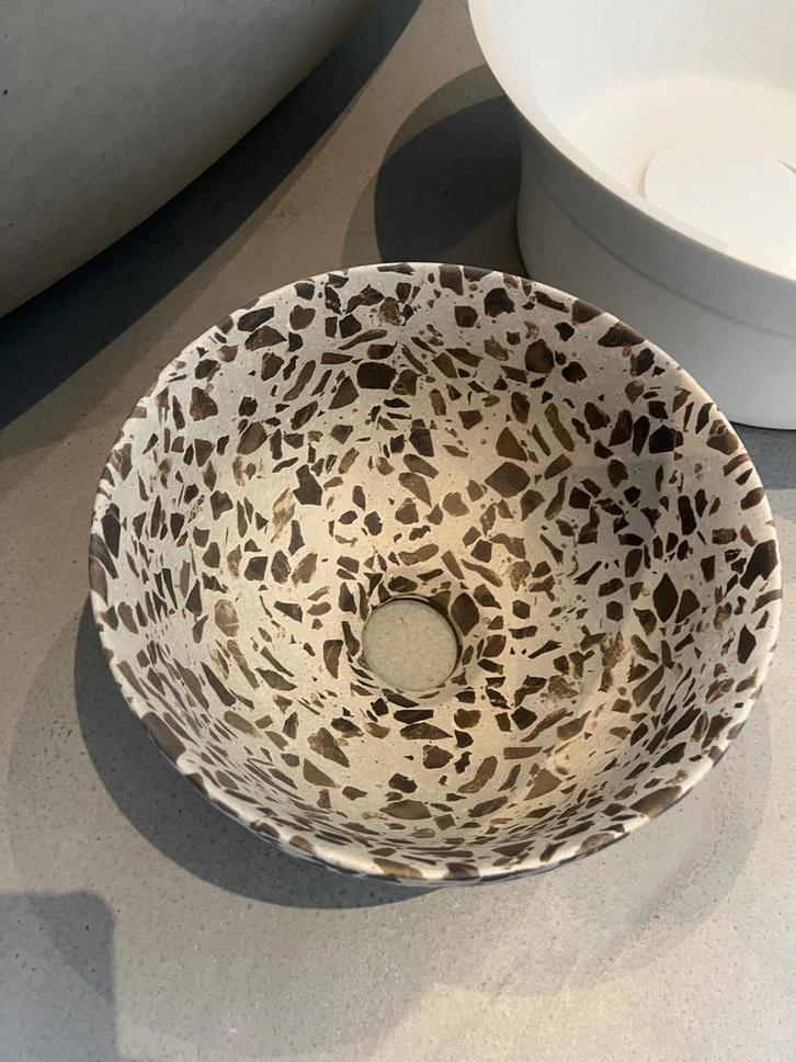 Looks Terrazzo waskom Ø30 cm –  in zwart/wit Van 292,- Nu 69, Huis en Inrichting, Badkamer | Badkamermeubels, Wasbak of Wastafel