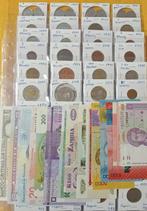 Mundo 160 munten uit 43 landen, plus 16 bankbiljetten.