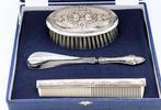 Reis-icoon - .835 zilver - reisset, Antiek en Kunst, Antiek | Goud en Zilver