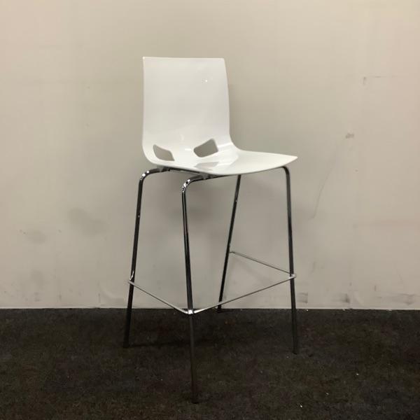 barkruk zithoogte 77 cm, wit - chroom, Huis en Inrichting, Barkrukken, Gebruikt, Ophalen of Verzenden