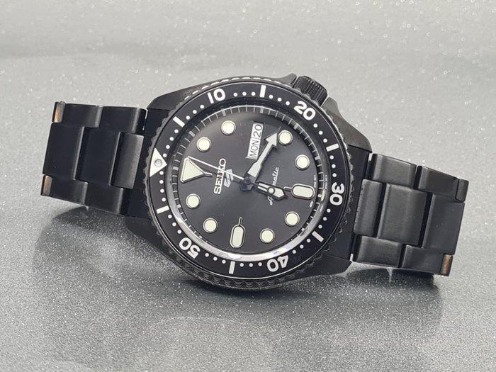 Seiko - Zonder Minimumprijs - SKX Gunmetal Total Black -, Sieraden, Tassen en Uiterlijk, Horloges | Antiek