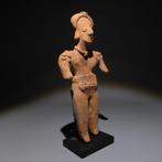 Colima, West-Mexico Terracotta Figuur. circa 200 n.Chr. 14,5
