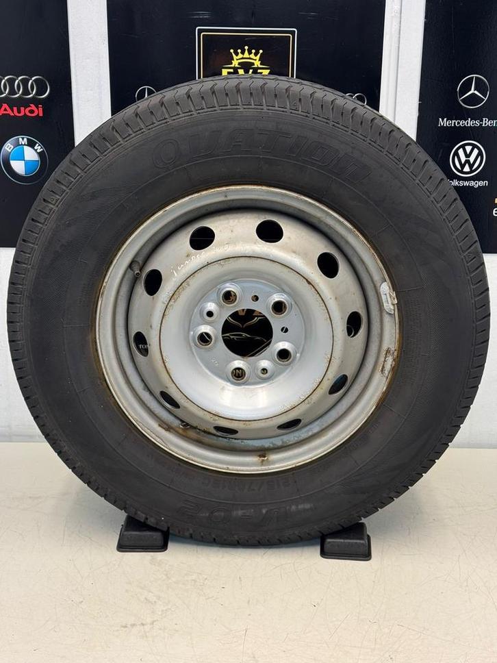 Fiat Ducato reservewiel Ovation V-02 bj.2020 215/70R15C, Auto-onderdelen, Banden en Velgen, 15 inch, Zomerbanden, 215 mm, Gebruikt
