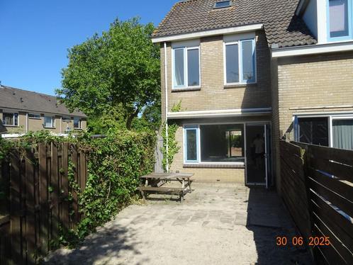 Te huur  4 kamer woning Kogge in Lelystad, Huizen en Kamers, Huizen te huur, Direct bij eigenaar, Flevoland, Hoekwoning