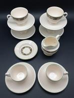 Wedgwood - Kop en schotel (8) - Carlton - Aardewerk, Antiek en Kunst