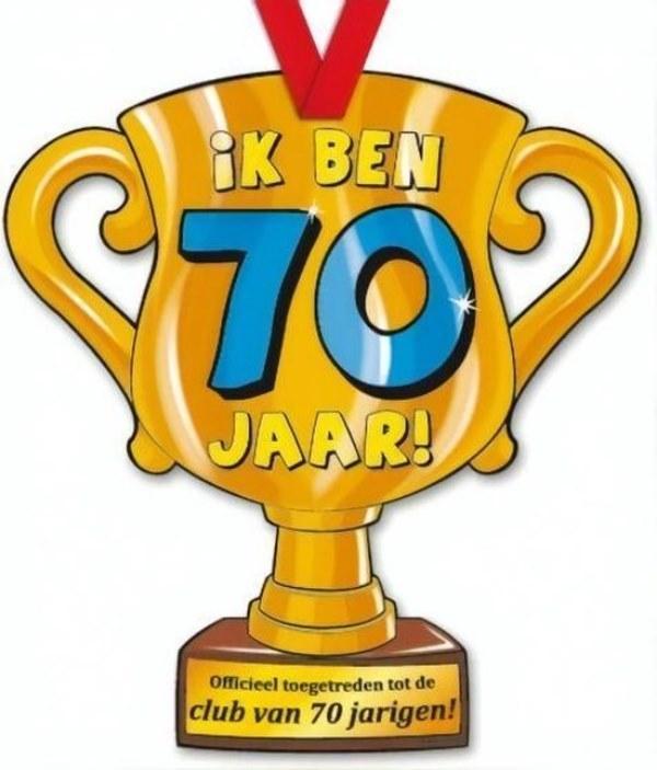 Trofee  met lint en tekst ik ben 70 jaar 45 x, Diversen, Rommelmarktspullen