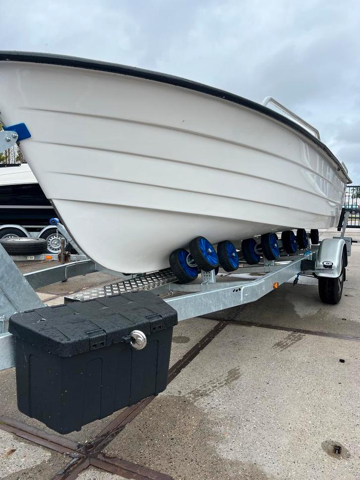 Oien 530, 620 visboot nu leverbaar met of zonder console, Watersport en Boten, Vis- en Consoleboten, Buitenboordmotor, 30 tot 50 pk