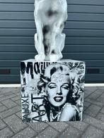 Daluxe Art - 1999 • Panther sculpture Marilyn Monroe Pillar