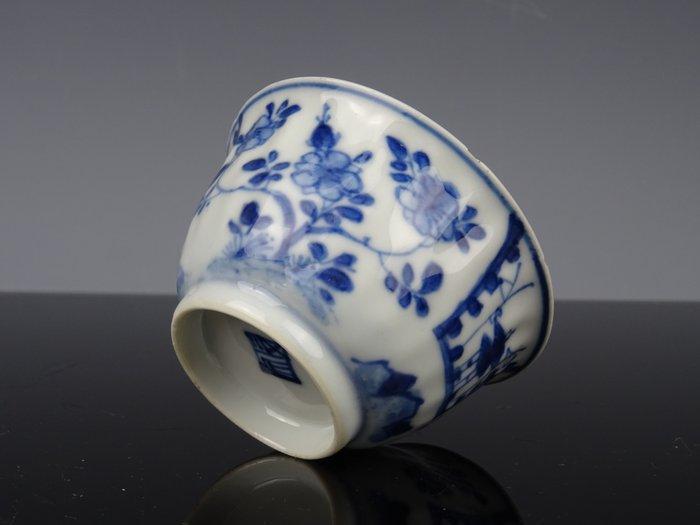 Theekopje - Porselein - Kangxi 1662-1722, Antiek en Kunst, Antiek | Overige Antiek