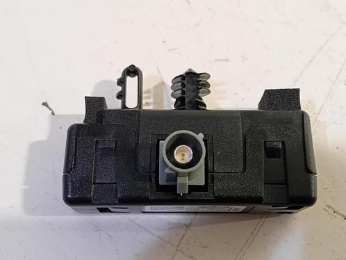 Antenne Audi A3  RS3 quattro 5B4035510, Auto-onderdelen, Elektronica en Kabels, ARN erkend, Stiba lid, Erkend duurzaam, Gebruikt