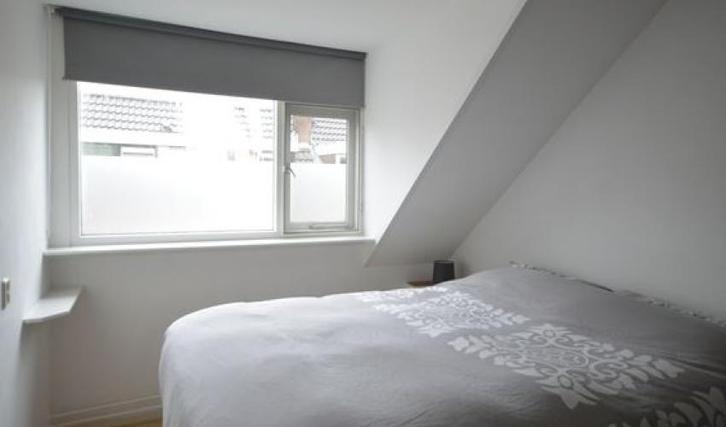 Te Huur Studio Breitnerlaan In Den Haag, Huizen en Kamers, Kamers te huur, 20 tot 35 m², Den Haag