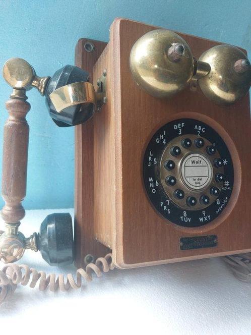 Country line Telephone - Analoge telefoon - LCM - Balsa -, Antiek en Kunst, Curiosa en Brocante