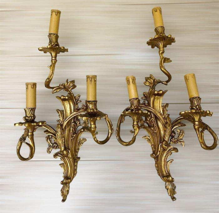 Wandkandelaar (2) - Antieke bronzen vaas in gouden, Antiek en Kunst, Antiek | Overige Antiek