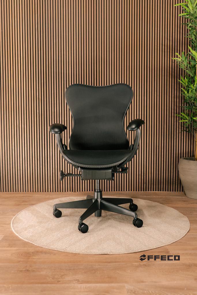 Herman Miller Mirra Office Chair – Black – 5-Year Warranty, Huis en Inrichting, Bureaustoelen, Bureaustoel, Zwart, Zo goed als nieuw