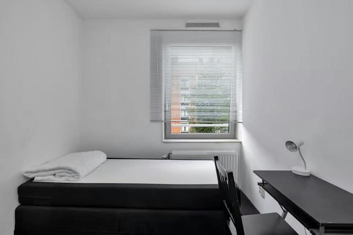 Eigen Kamer aan Willem Nakkenstraat, Amsterdam, Huizen en Kamers, Kamers te huur, 50 m² of meer, Amsterdam