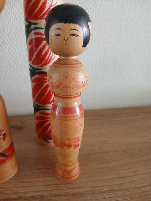 Negen vintage traditionele houten Kokeshi-poppen - Japan -, Antiek en Kunst, Kunst | Designobjecten