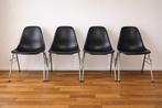 Vitra - Charles Eames - Stoel (4) - DSS - Polypropyleen