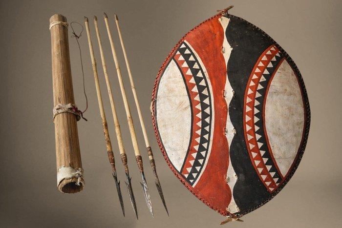 Authentiek Maasai krijgers-set – Olong schild, pijlkoker &, Antiek en Kunst, Kunst | Niet-Westerse kunst